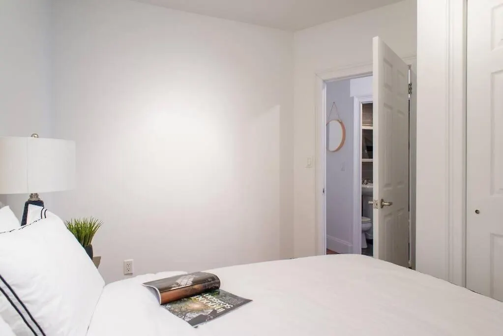 Apartman 69-5D Winter Getaway Stylish Lower East Side 1Br Apt New York