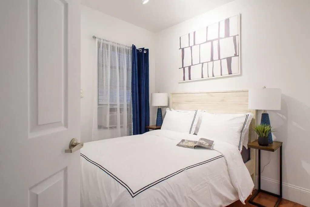 Apartment 69-5D Winter Getaway Stylish Lower East Side 1Br Apt New York