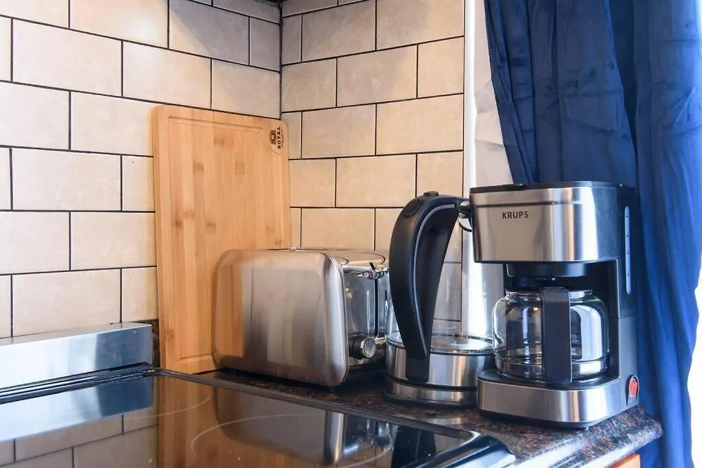 Apartment 69-5D Winter Getaway Stylish Lower East Side 1Br Apt New York United States